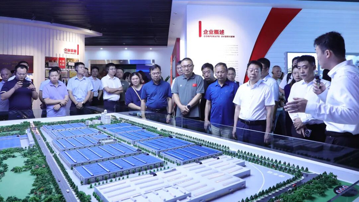协同协作 强链增效 | 苏湘工程机械产业链观摩团走进国茂